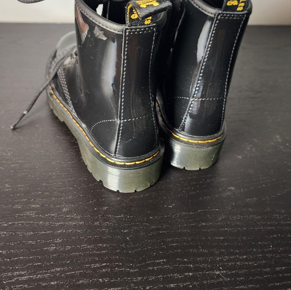 Dr. Martens girls shoes size 2 - Picture 2 of 6